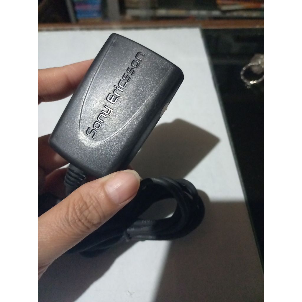 Charger HP Sony Ericson Tipe Lama Jadul