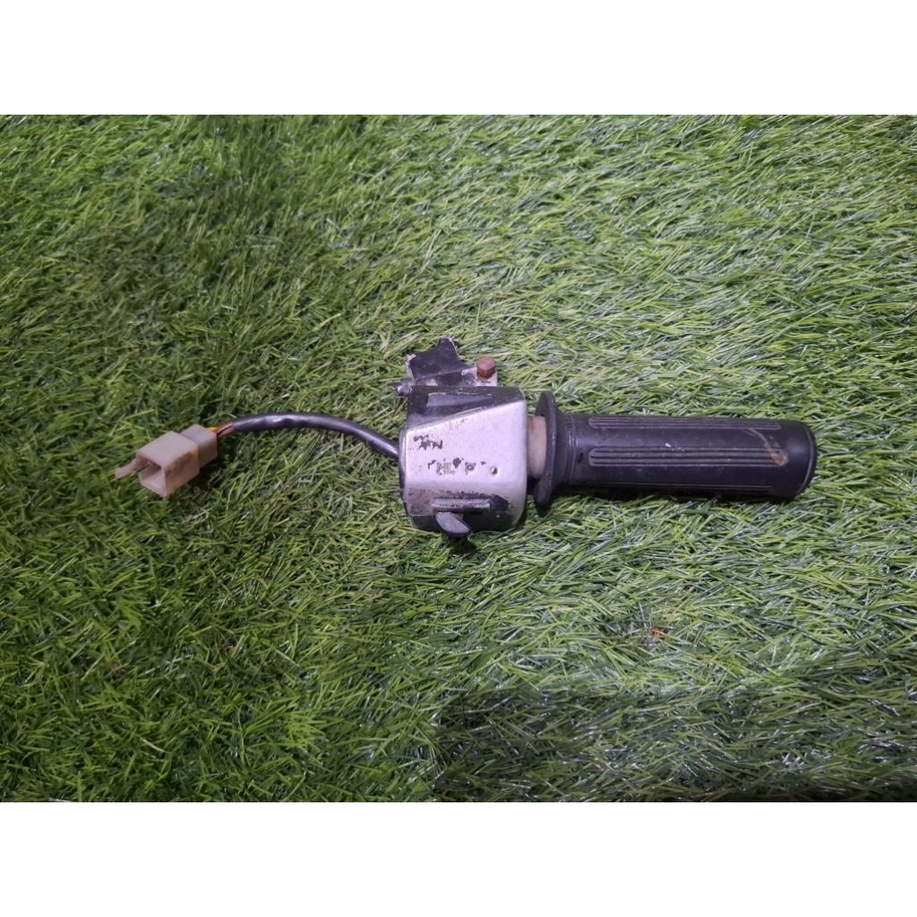 holder saklar kanan honda astrea grand c800 engkel original