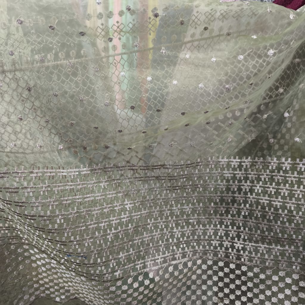 Kain Organza Bordir Timbul Motif Polkadot Hijau Mint – Tekstur Mewah, Elegan, dan Mengembang untuk K