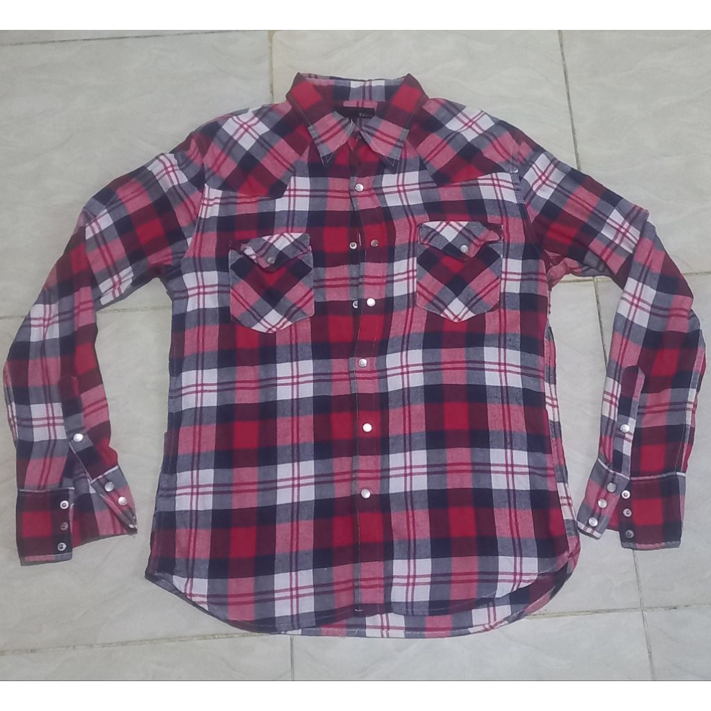 preloved flanel EDWIN second size L