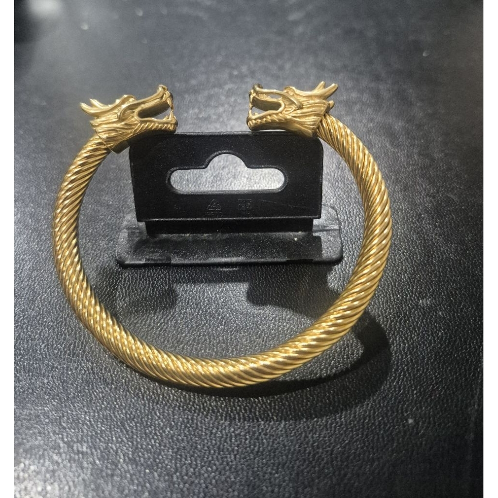 Gelang Naga berbahan Titanium