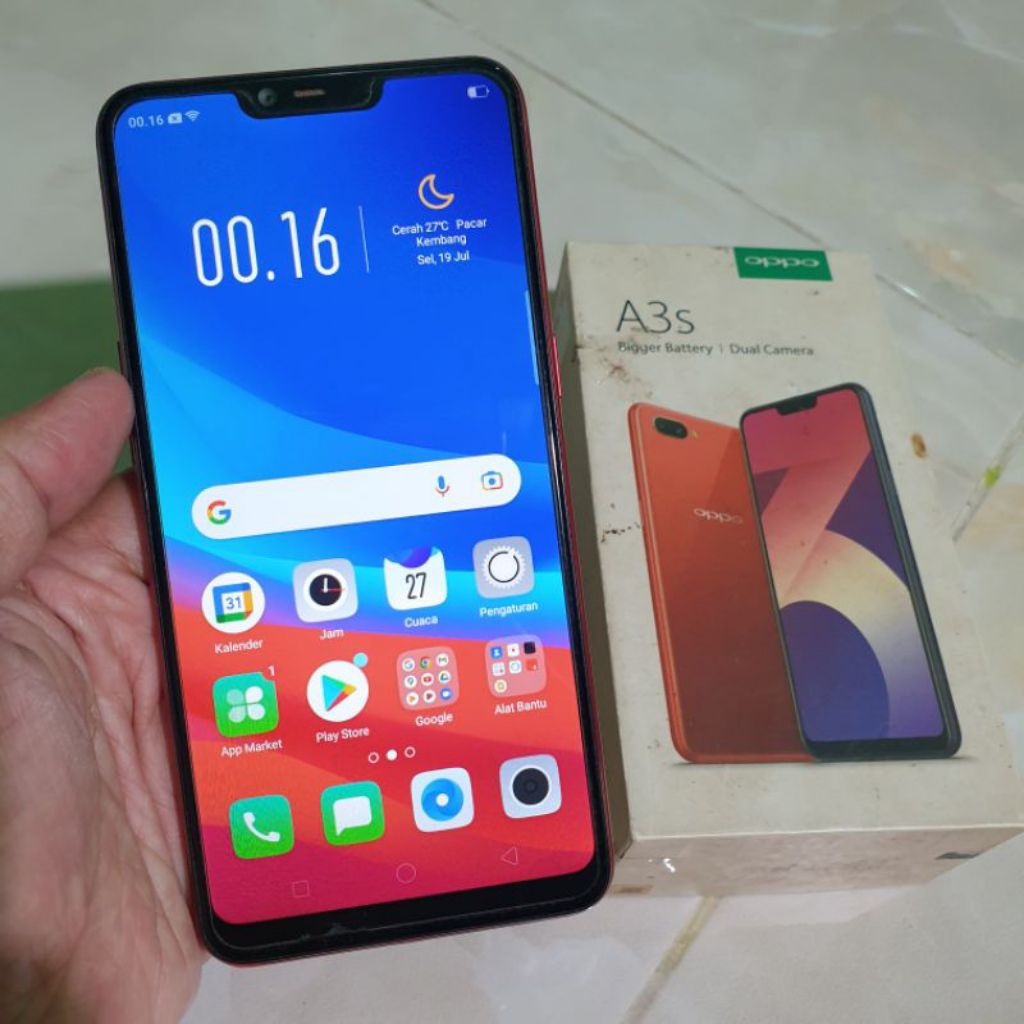 OPPO A3S RAM 2/32 BARANG SECOND JANGAN BERHARAP MULUS ORIGINAL DIJAMIN 100%