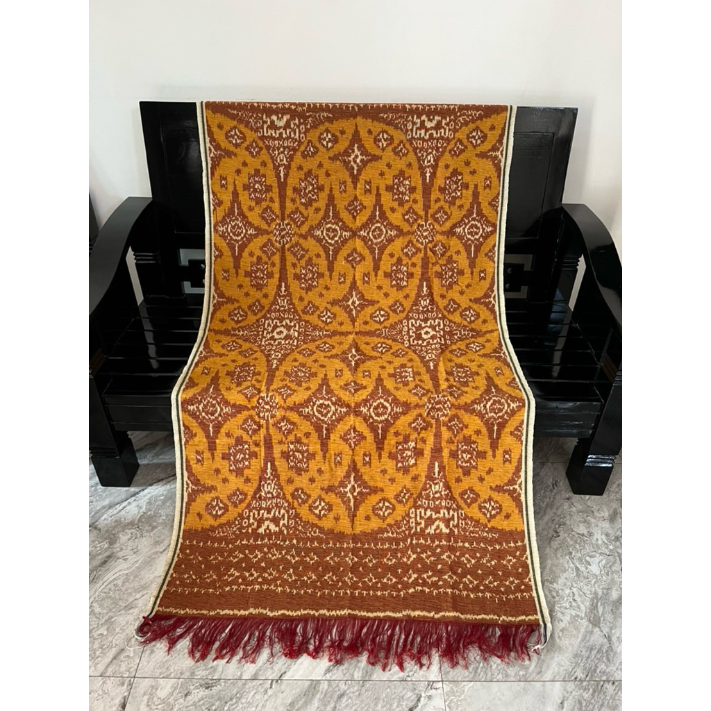 Saput bali tenun blanket