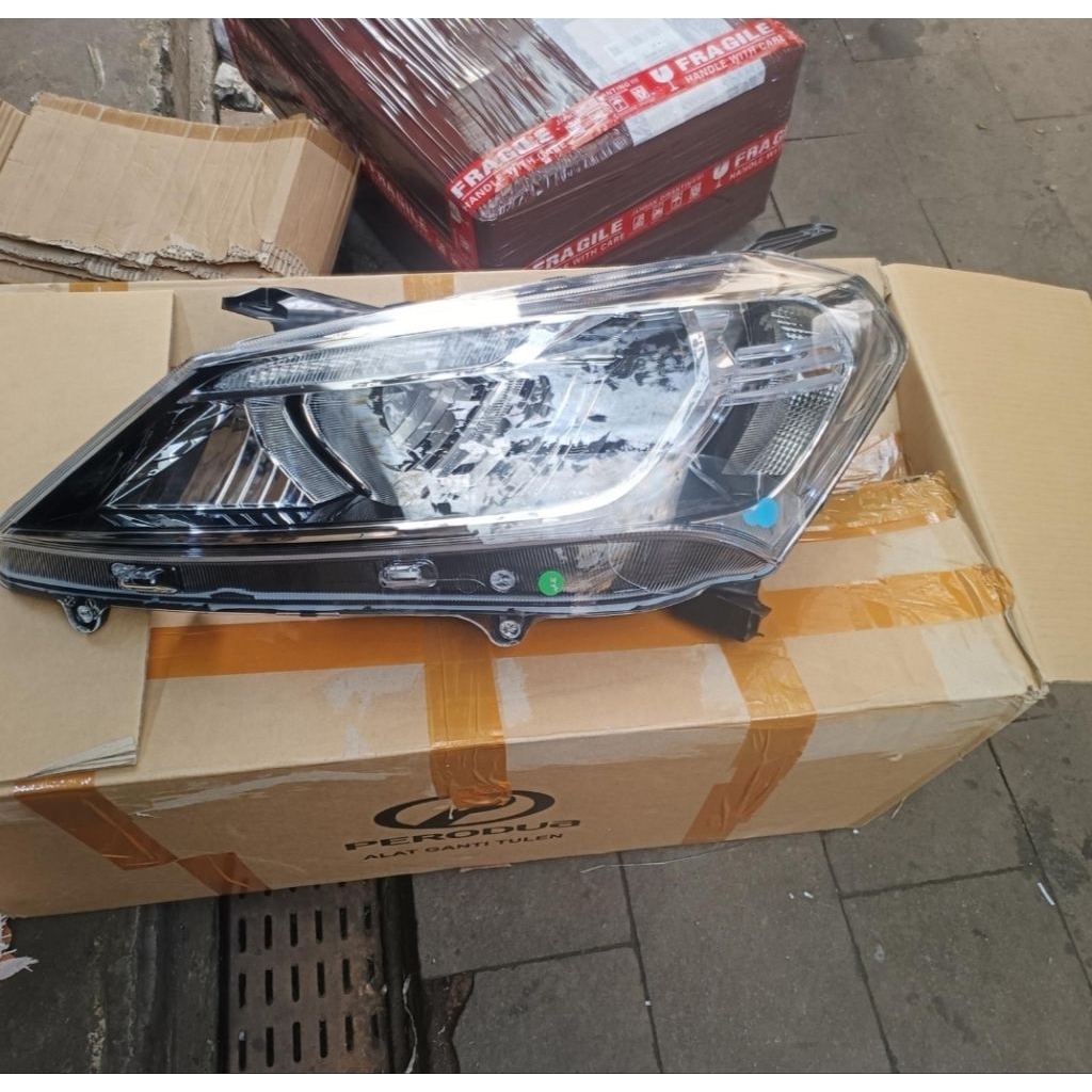 headlam Daihatsu sirion 2018 2019