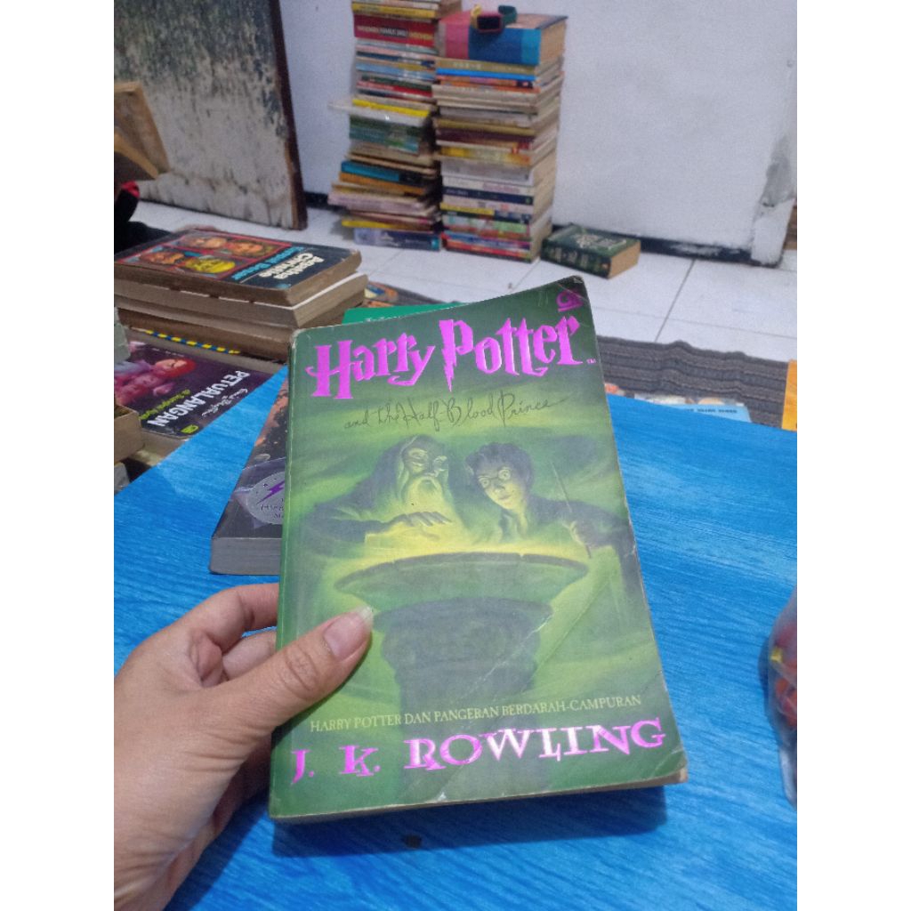 Novel best seller Harry Potter Bahasa Indonesia