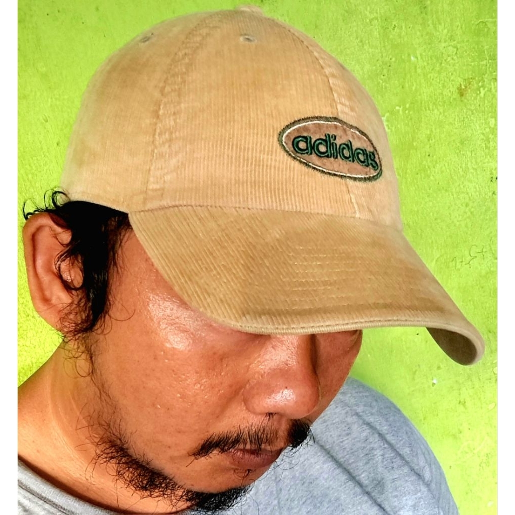 (ONLY 1 ON SHOPE) TOPI ADIDAS 90's CORDUROY VTG