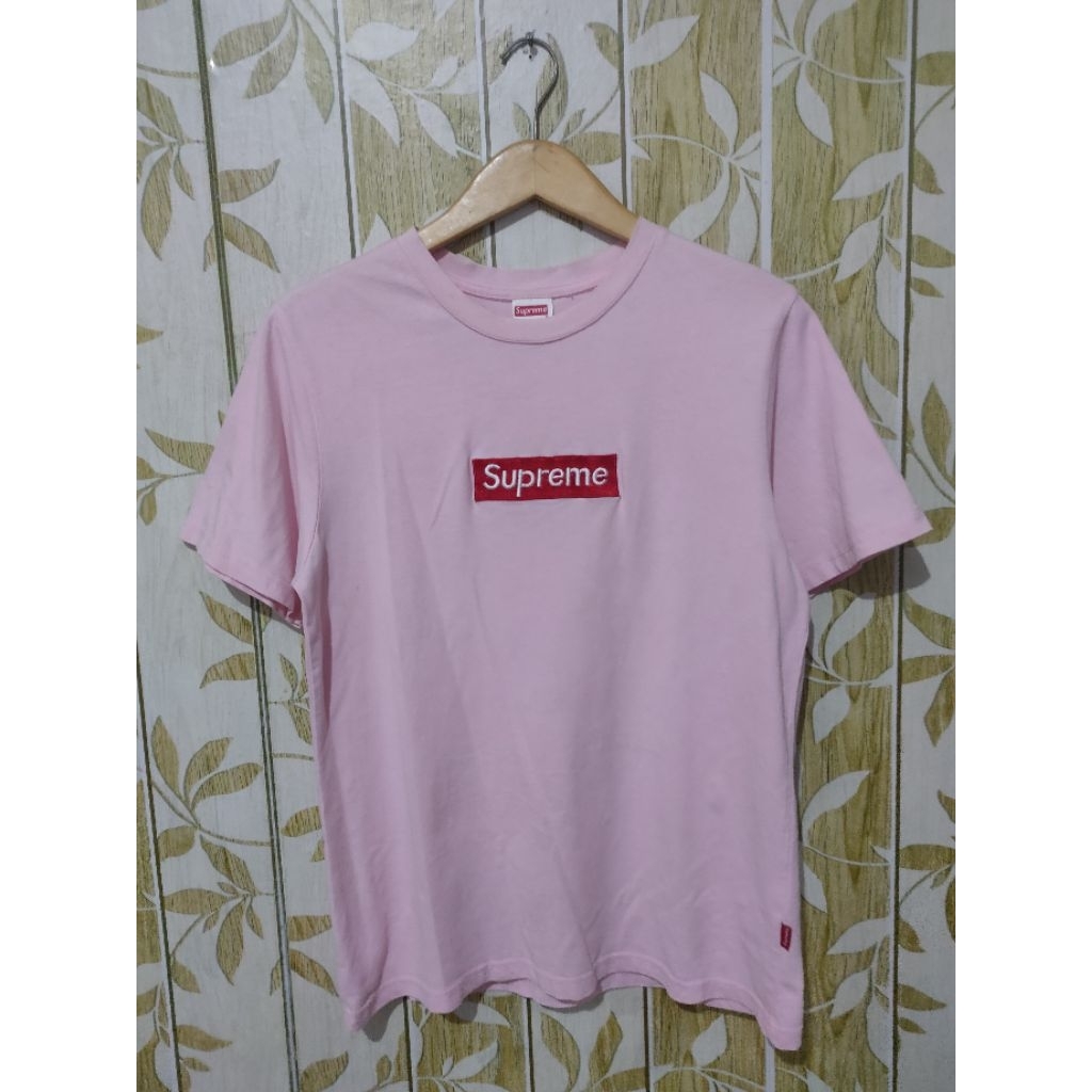 TSHIRT SUPREME LOGO BOX