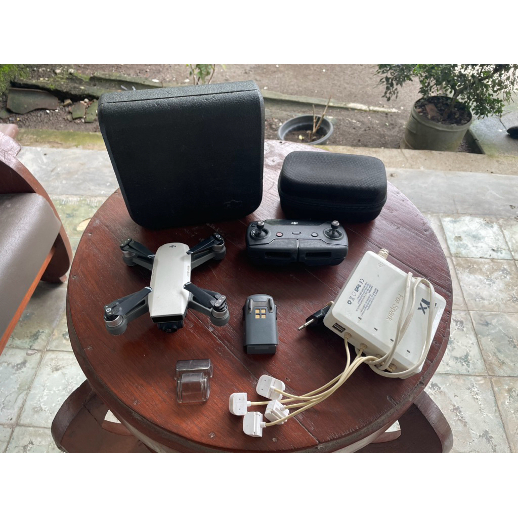 DRONE DJI SPARK SECOND BASIC