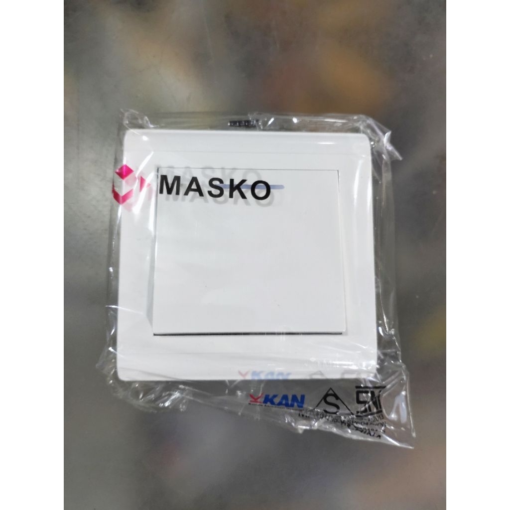 MASKO SAKLAR ENGKEL/SAKLAR TUNGGAL MASKO MATA BESAR