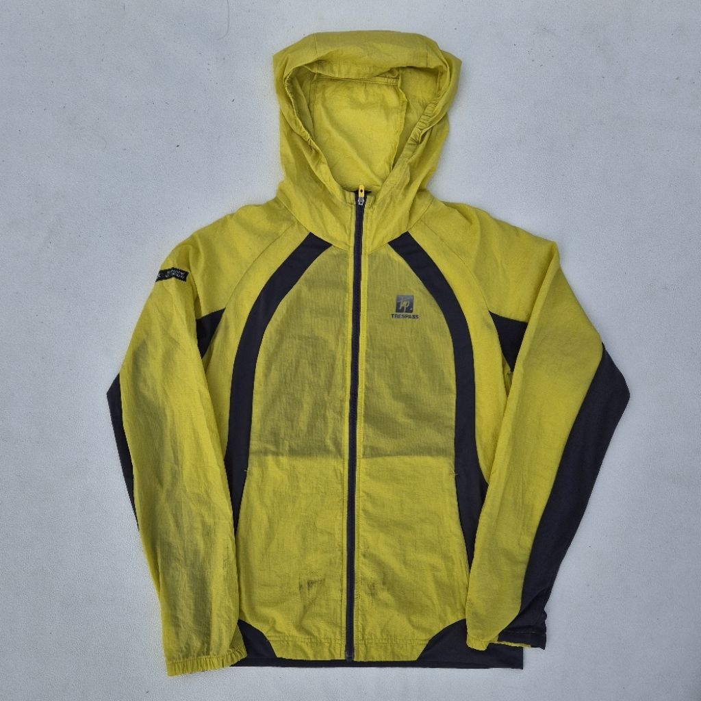 Lightweight trespass DLX Jacket