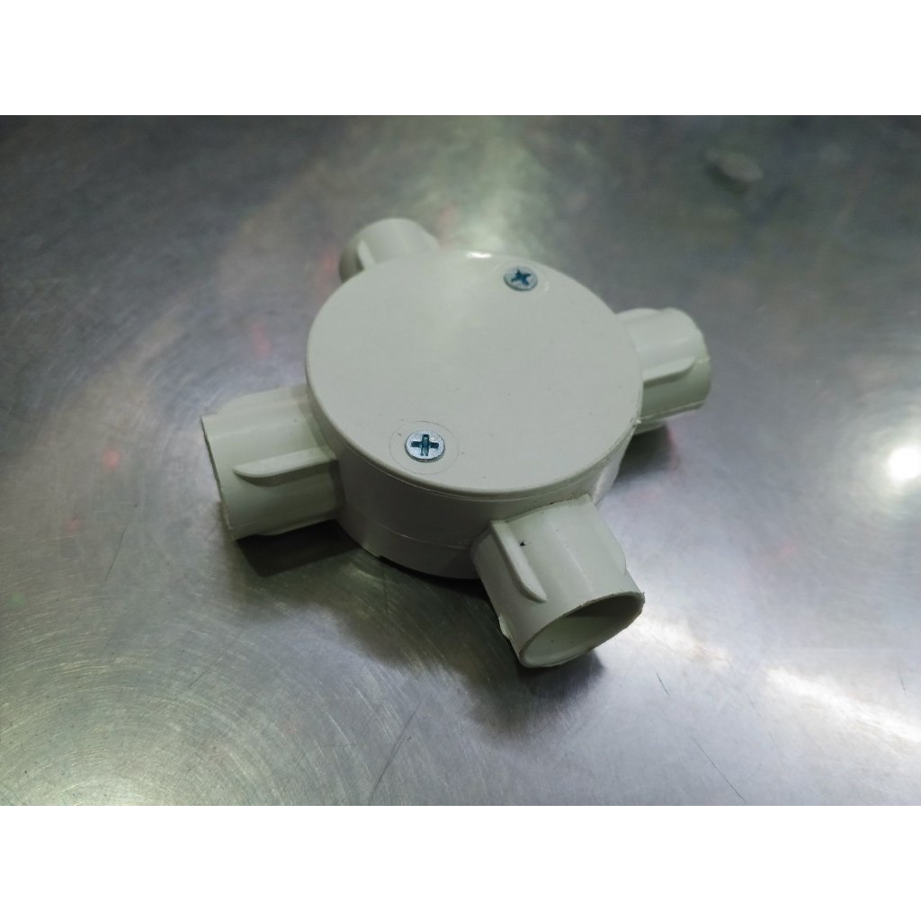 Tdus / T Dus / T dos 4 cabang  20mm warna Putih