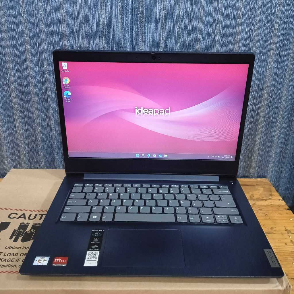 Laptop Lenovo Slim 3 81W0, Amd Athlon Silver - 3050U, 4/256Gb, Navy Blue