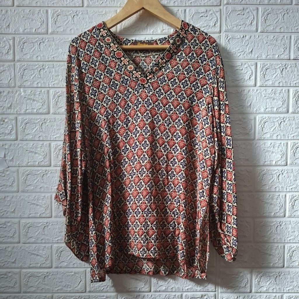 (PRELOVED) Atasan Batik Danar Hadi Wanita