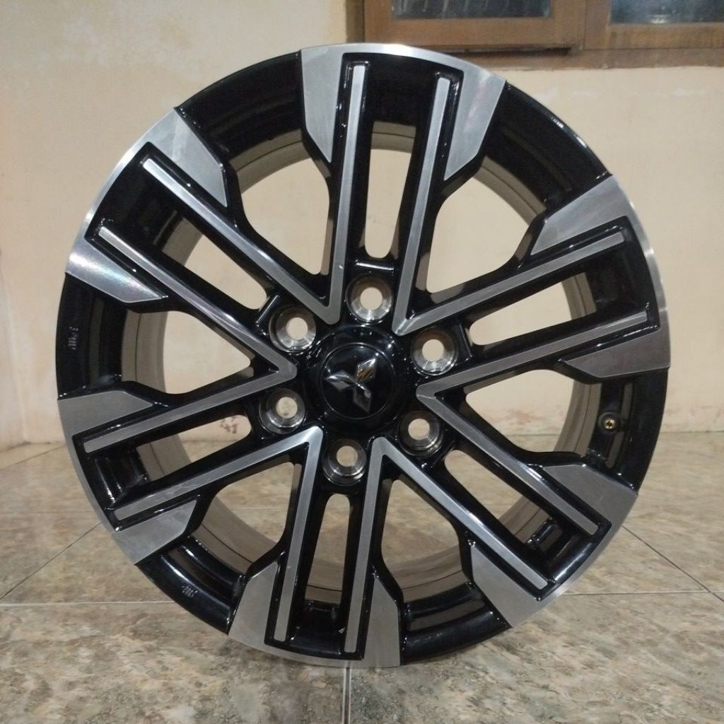 velg pajero dakar 2021-2024 original R18 pcd 6x139. satuan