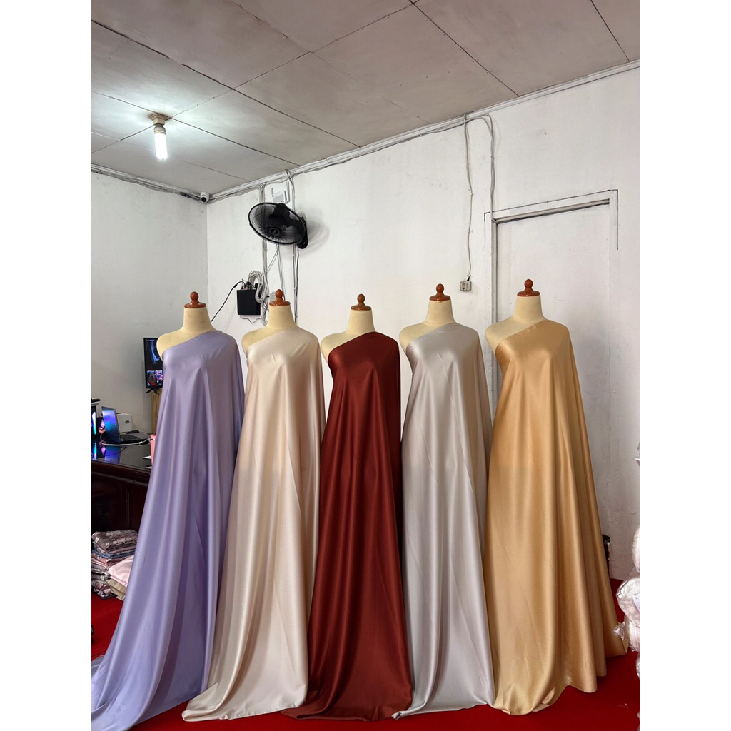 kain armany silk polos bahan lembut mengkilap bahan gamis bahan murah bahan jatuh wisuda background 