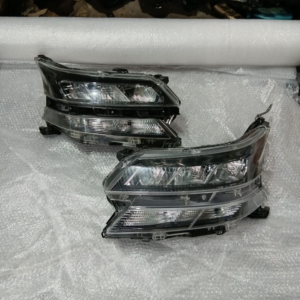 headlamp lampu depan avanza, xenia 2019-2020