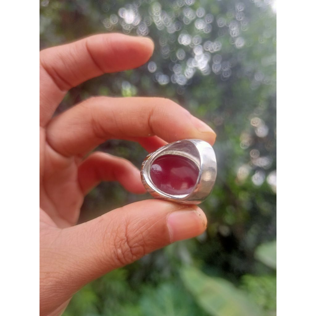 Batu Permata Giok Merah Yakut Ahmer