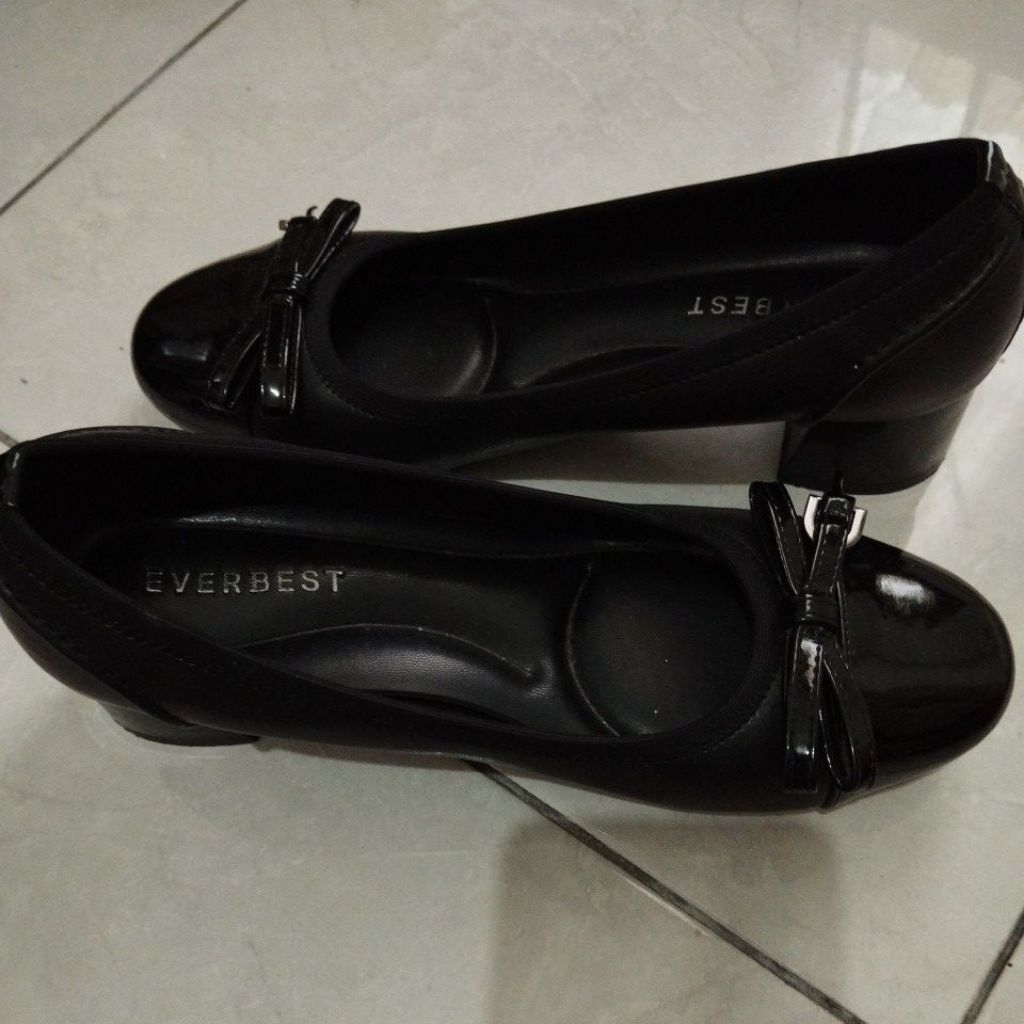 Preloved sepatu everbest