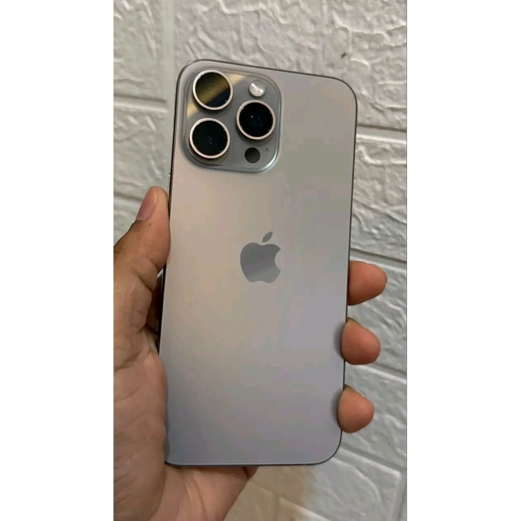 IPHONE 15 PROMAX 256 BYPASS