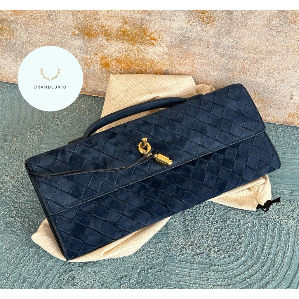 BV Andiamo Suede Clutch Navy Neptune GHW