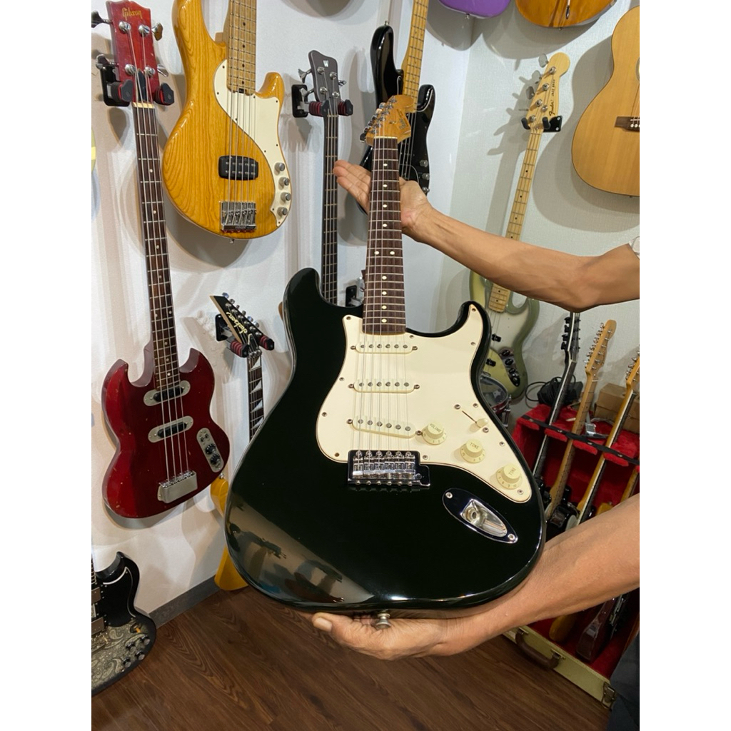 Fender Stratocaster Standard Made in Mexico Black
