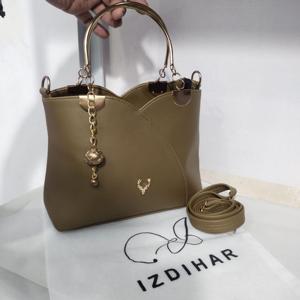 izdihaar tas wanita slempang tenteng mewah gantungan bola