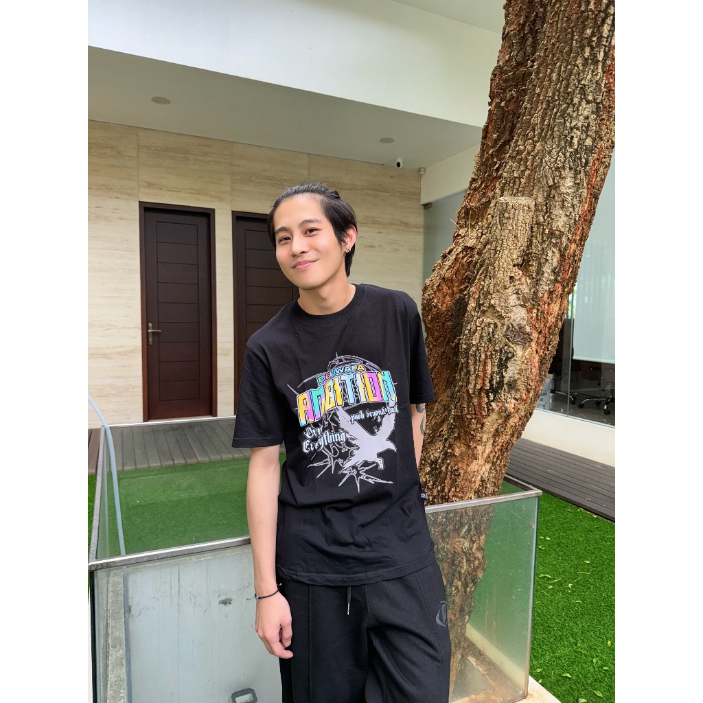 Deliwafa - Ambition | T-Shirt Regular | Kaos Reflective Nyala | Baju Pria Wanita