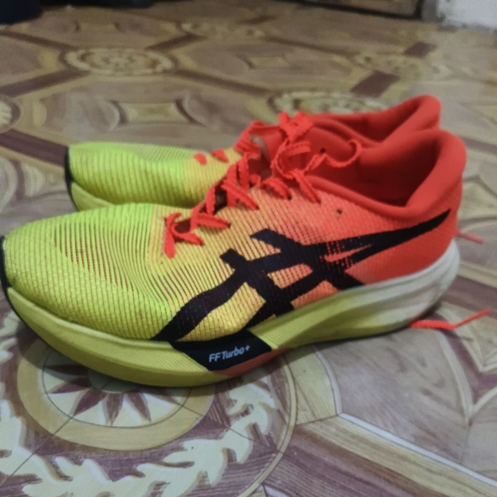 sepatu asic metaspeed sky