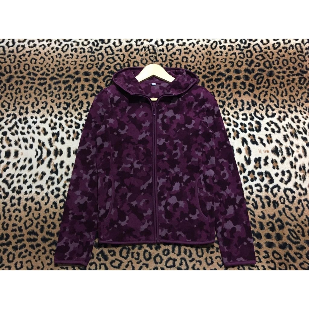 UNIQLO FLEECE CAMO JACKET