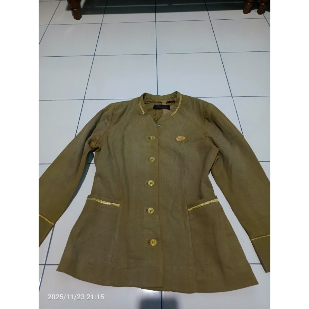 baju pemda guru khaki muda