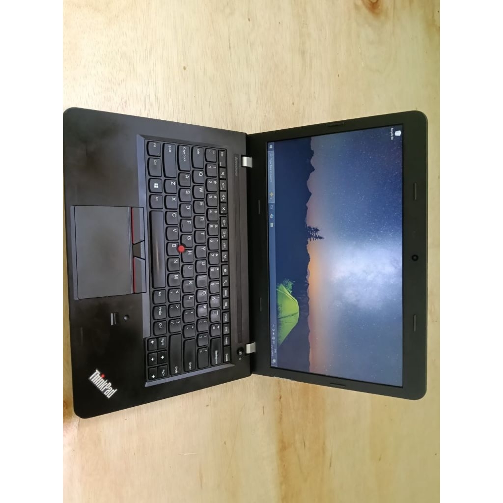 Laptop Core i7-5500U 2,4GZ RAM 8GB HDD 500GB DUAL VGA INTEL HD/AMD R7 M260 2GB 14 FULL HD
