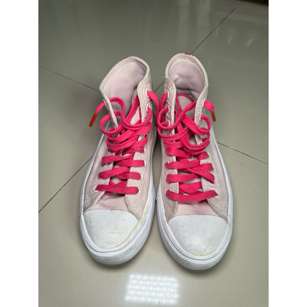 Converse sneakers wanita preloved