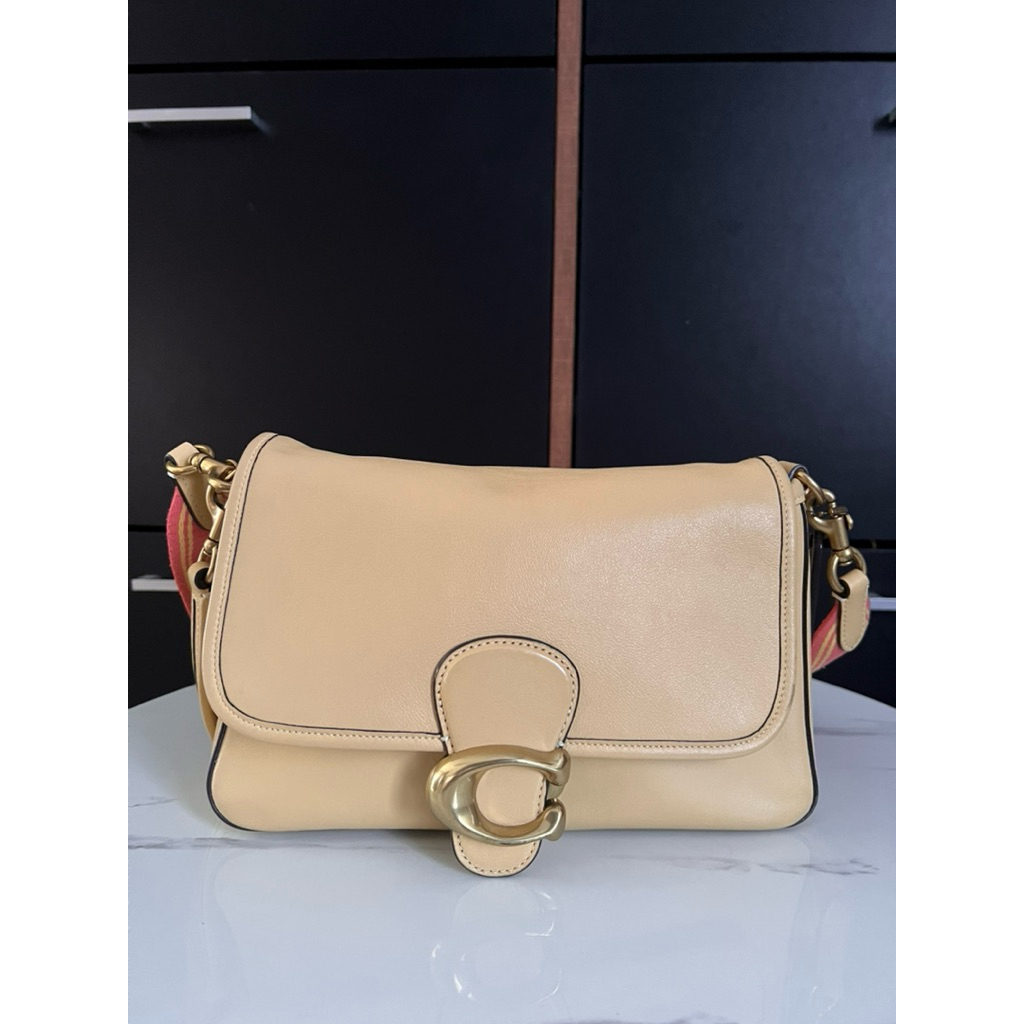 Tas sling bag Coach soft tabby