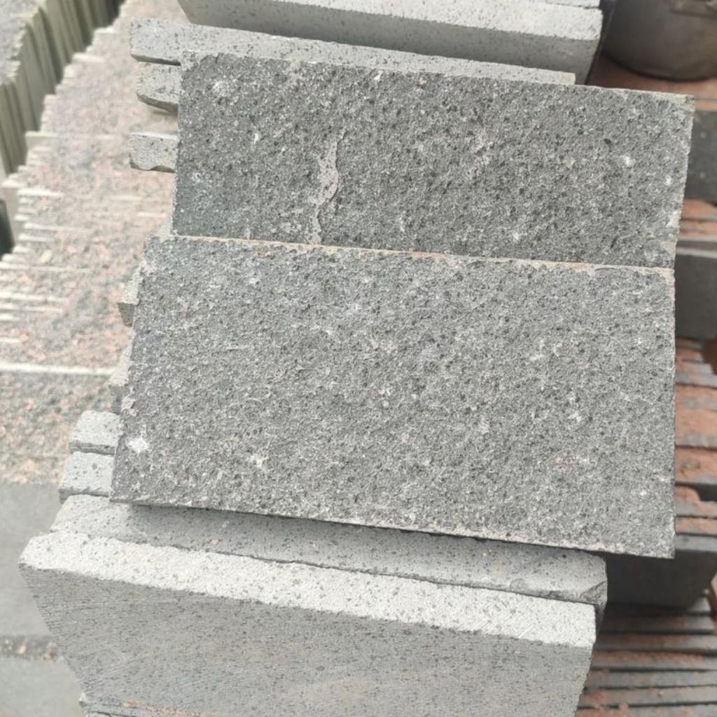 Batu alam andesit bakar