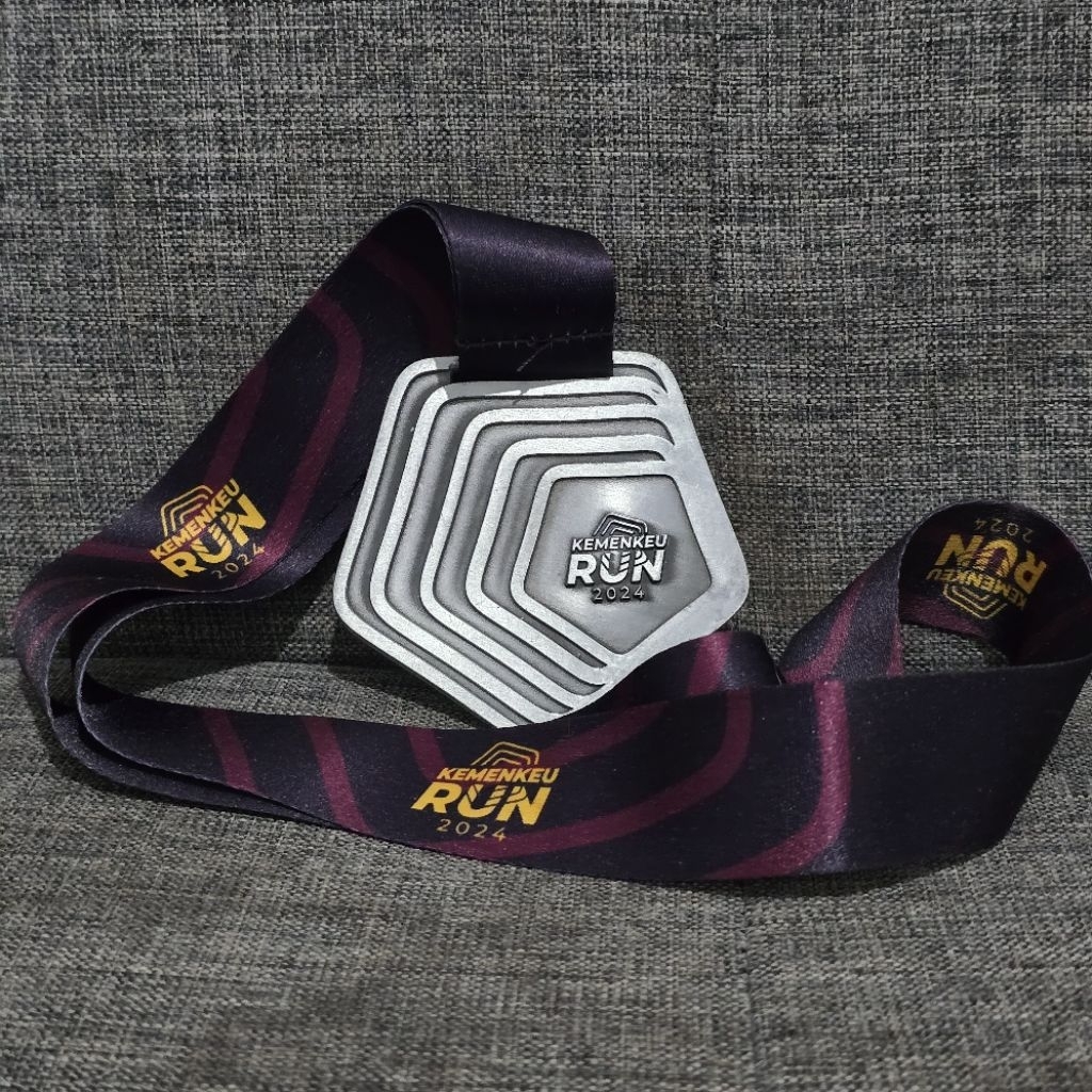 medali finisher Kemenkeu Run 2024