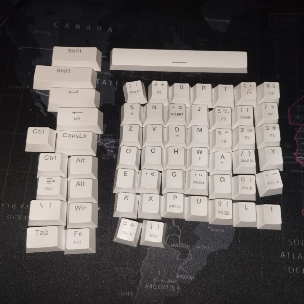 Keycaps putih copotan keyboard redragon 60%