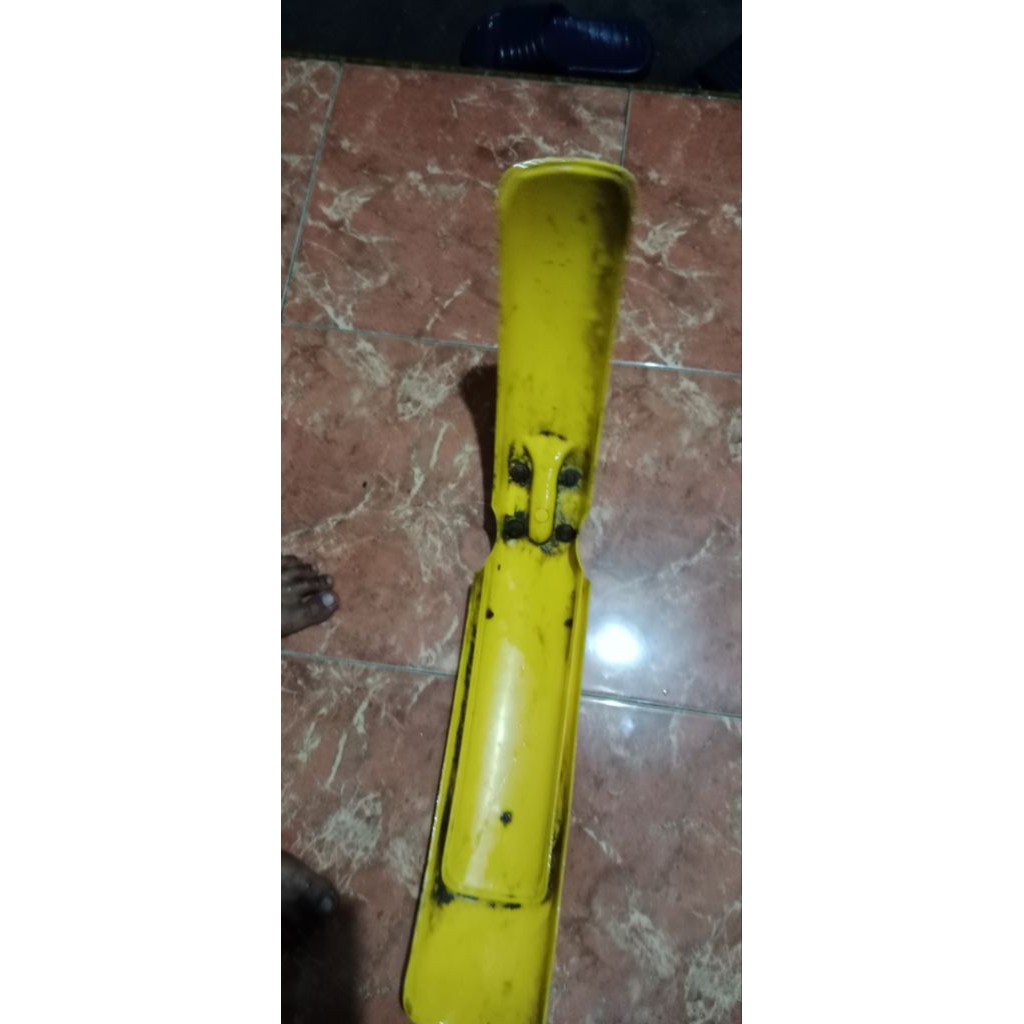 spakbor depan yt115 original lepasan unit tahun muda