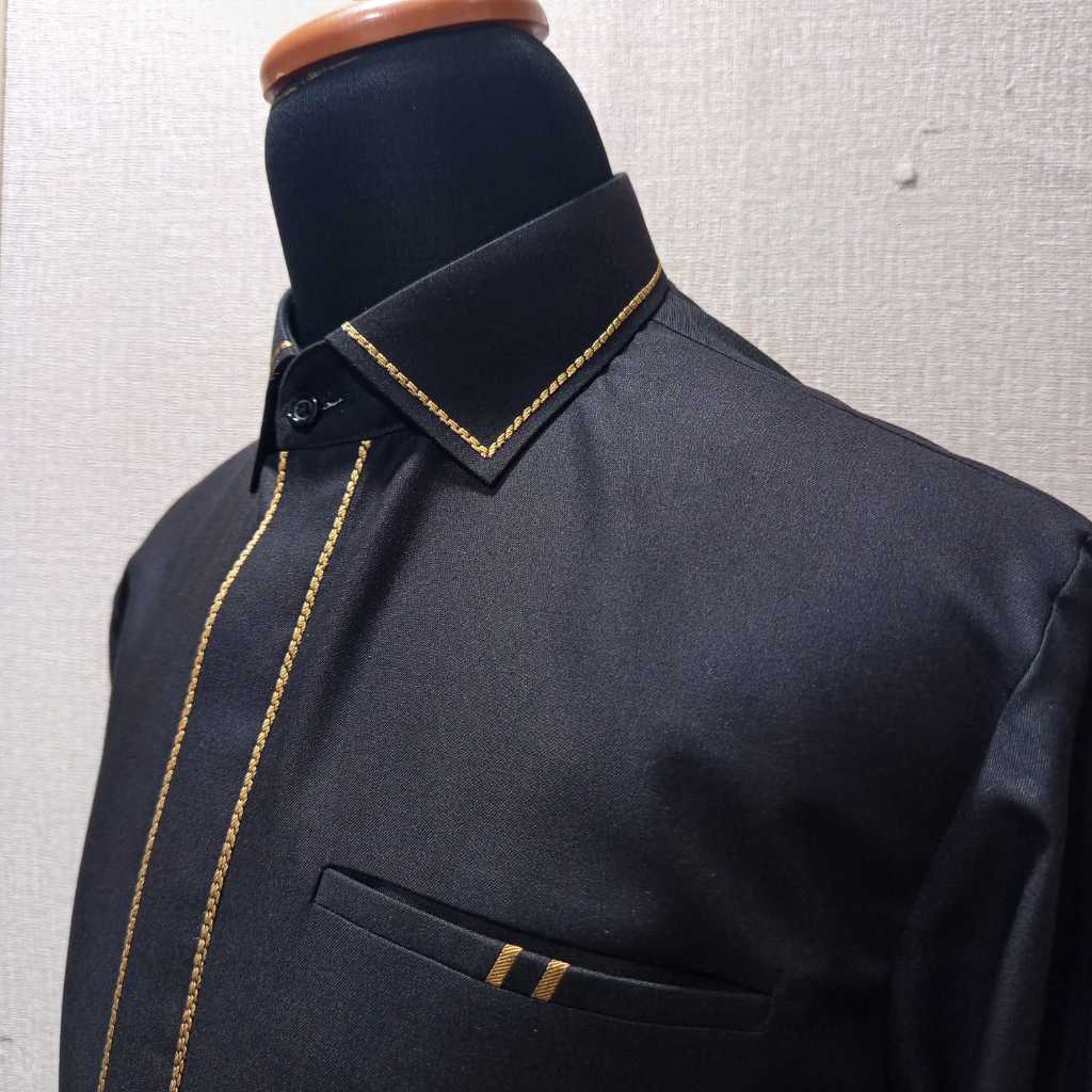 KEMEJA SAFARI PRIA HITAM KEMEJA KANTOR PRIA KEMEJA EXCLUSIVE HITAM KEMEJA PREMIUM HITAM PRIA KEMEJA/