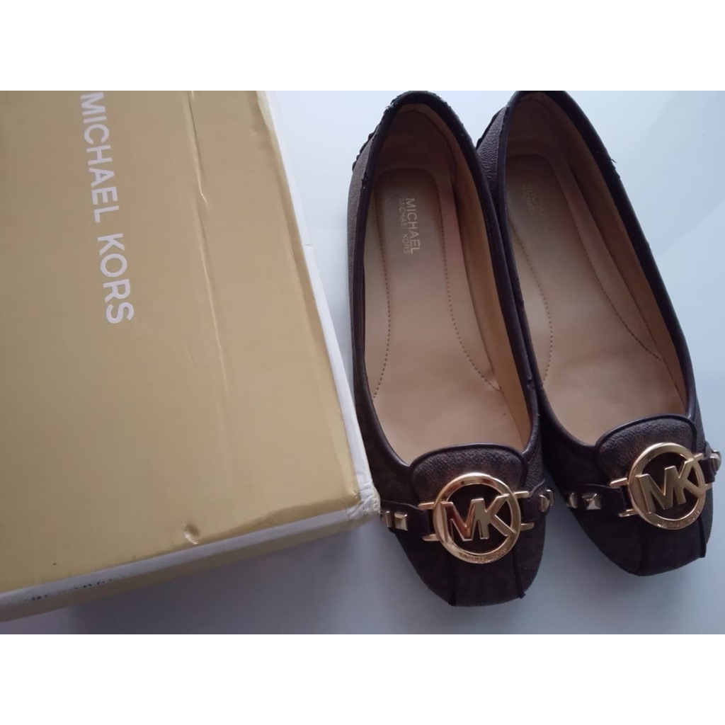 Original preloved sepatu MK 100% Original