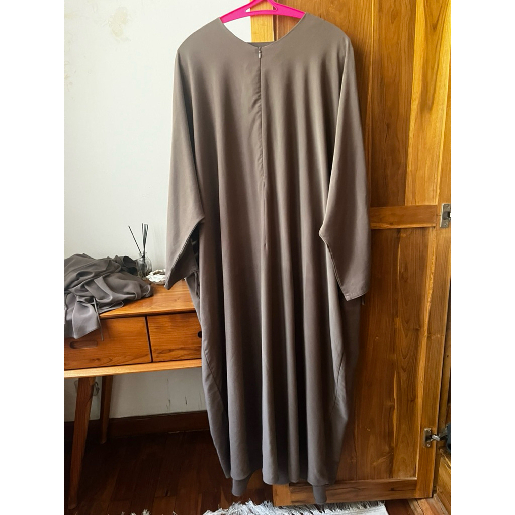 halla abaya  aljenna