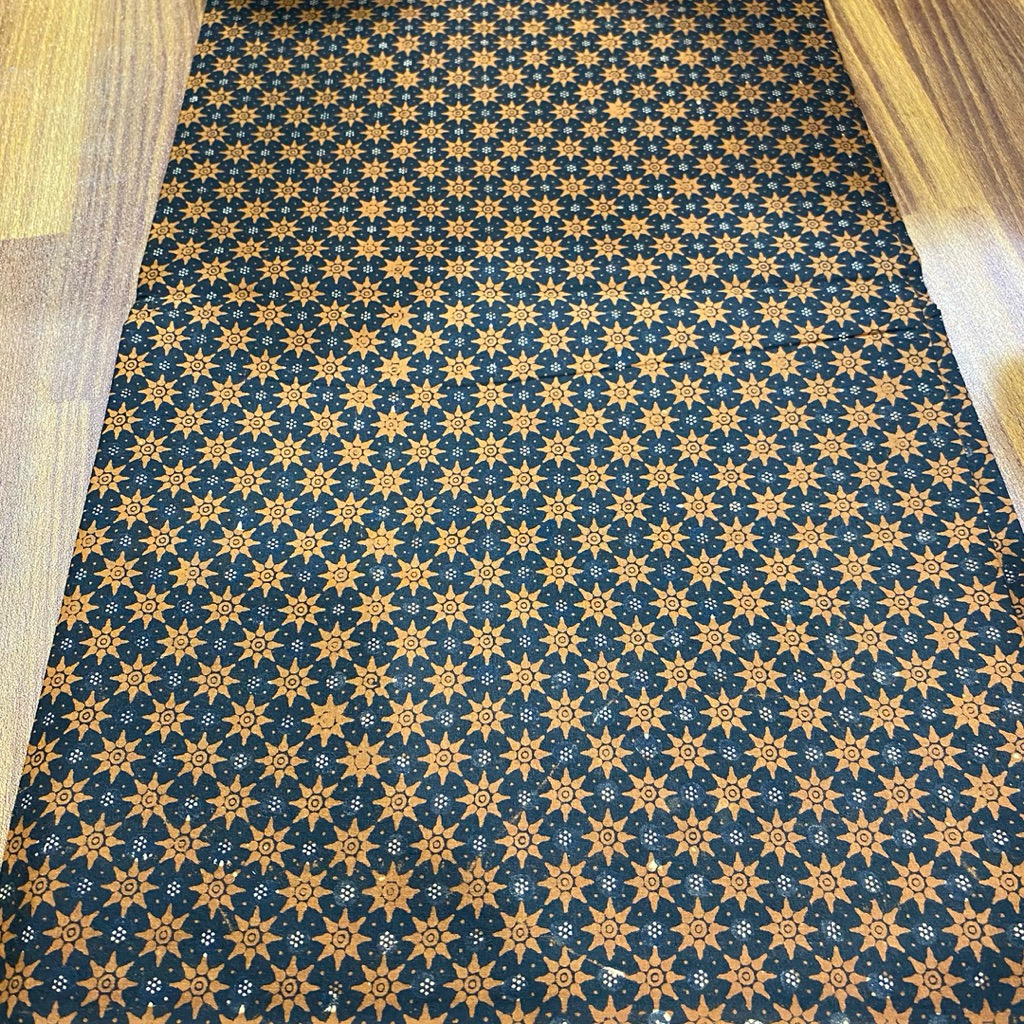 Kain batik tulis bahn katun halus adem motif truntum sogan solo latar hitam free box