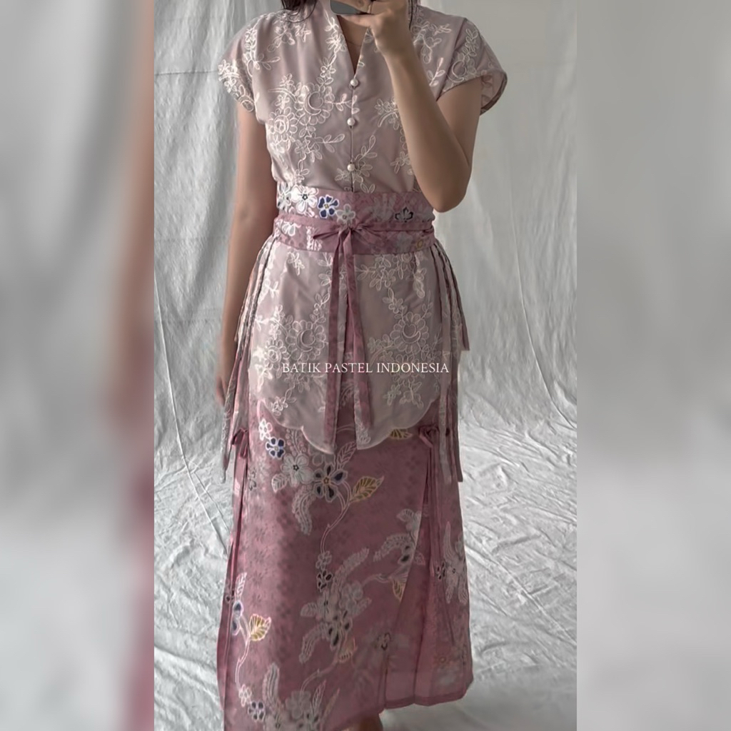 [NEW] Batik Pastel Indonesia - Full Set Kebaya Modern Mira Kebaya Modern Casual Katun Bordir  Pink S