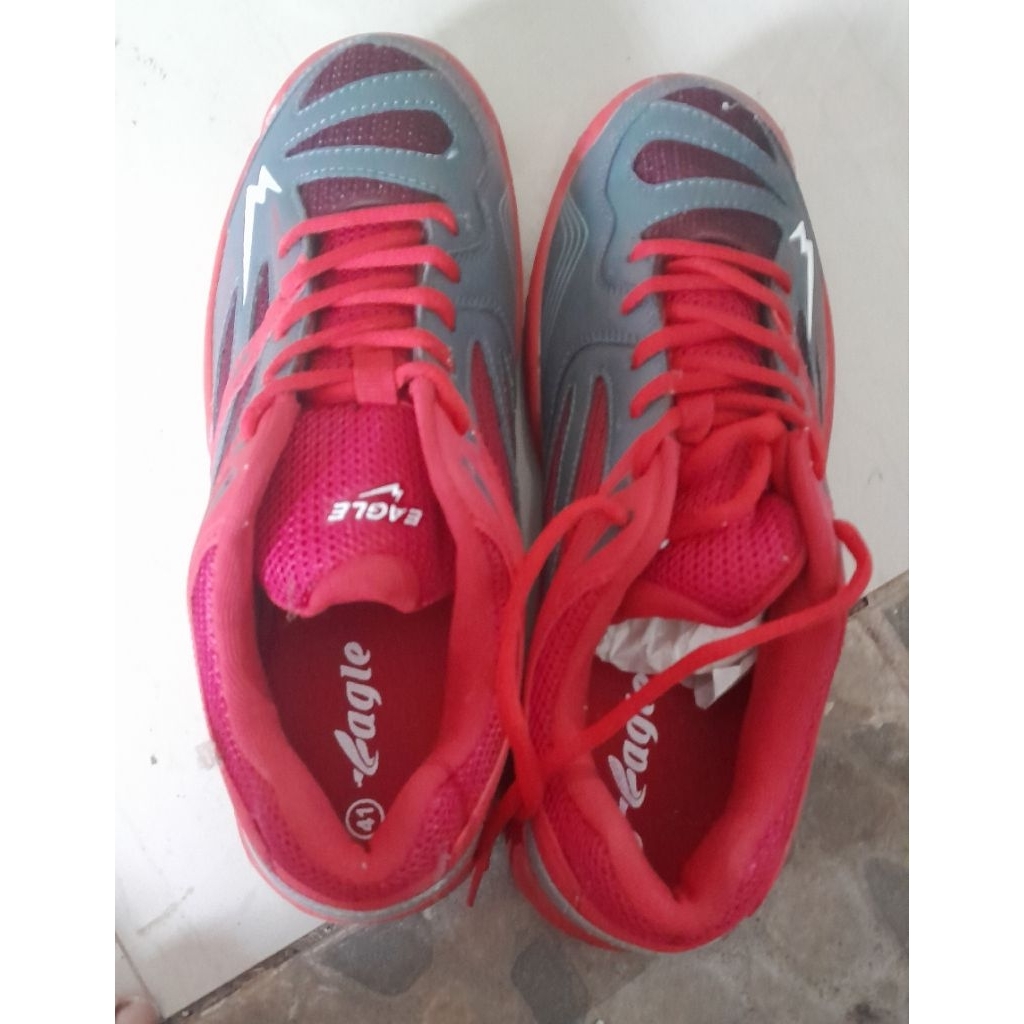Sepatu Pria Badminton Eagle