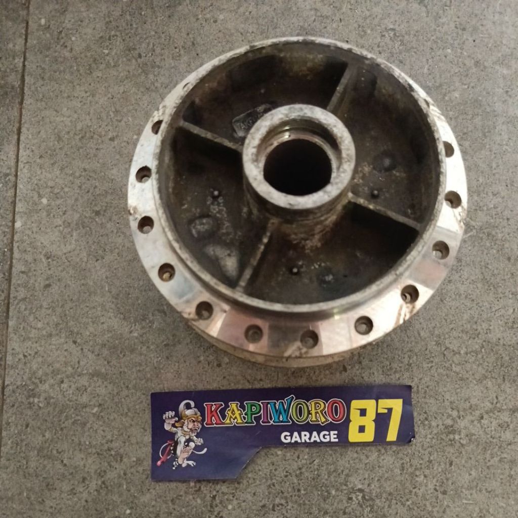 tromol belakang variasi pnp Yamaha Vixion New MX king