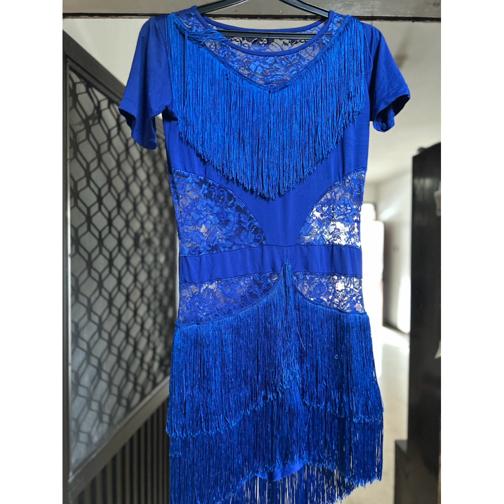 Dress Rumbai line dance