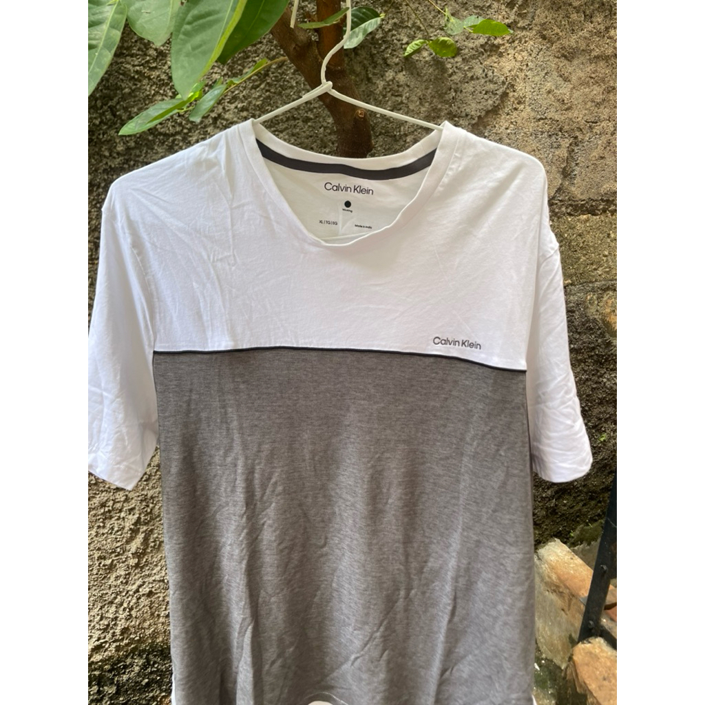 Calvin Klein Baju Pria Original 100%