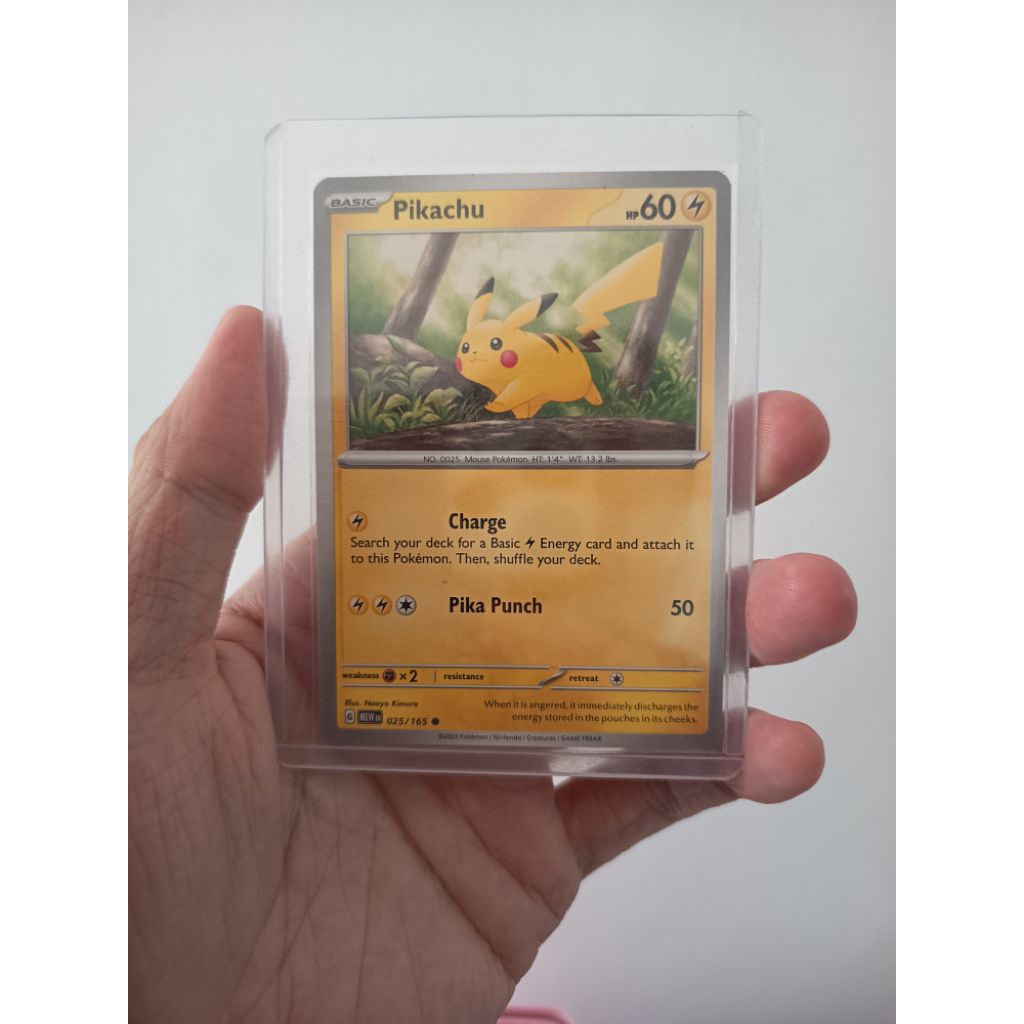 Pokemon TCG English Pikachu  151 MEW EN