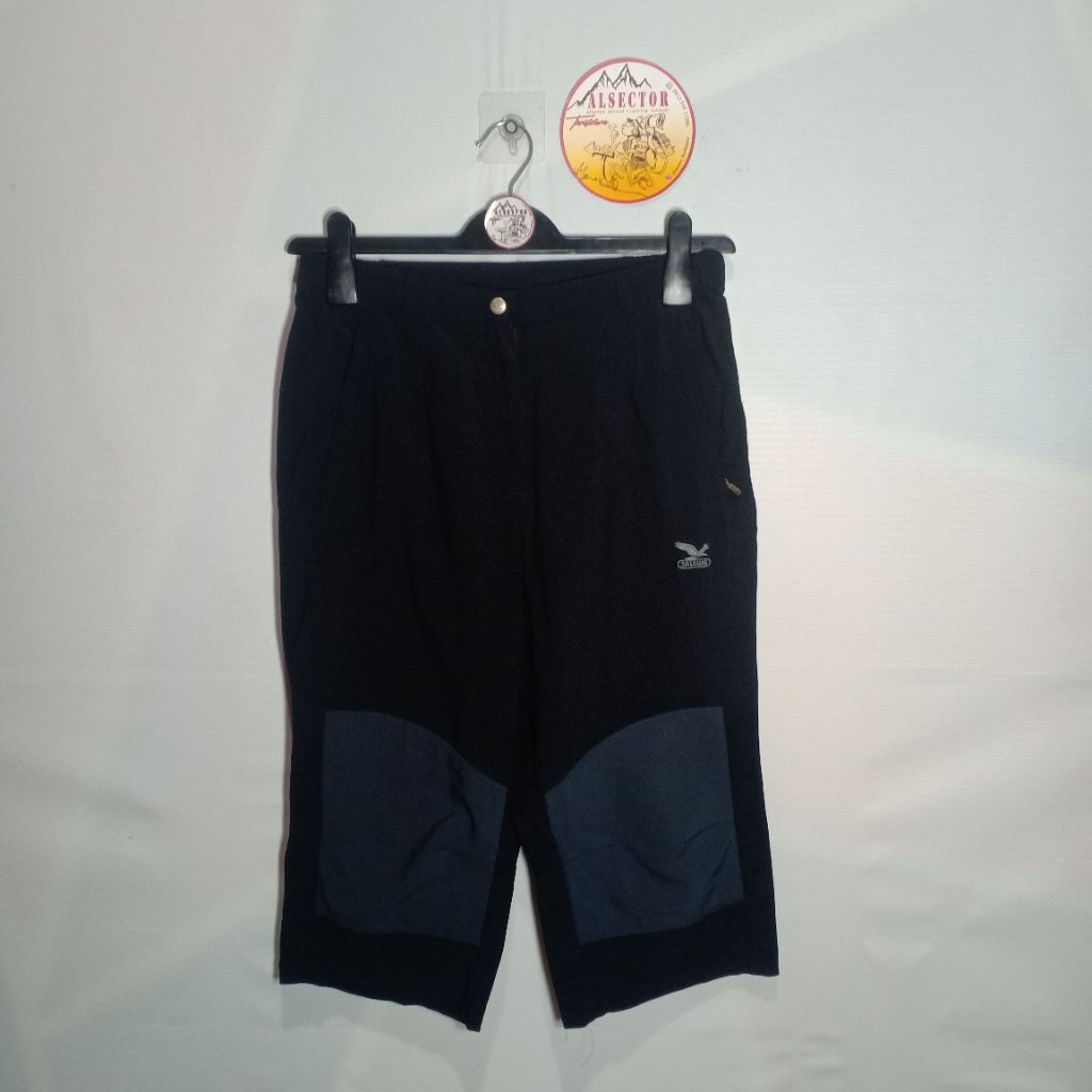 Celana Pendek Quickdry SALEWA (preloved) CP1211-002