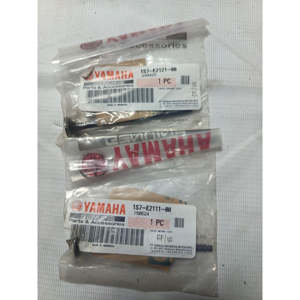 klepset / klep set JUPITER MX YAMAHA 1S7-E2111-00 + 1S7-E2121-00