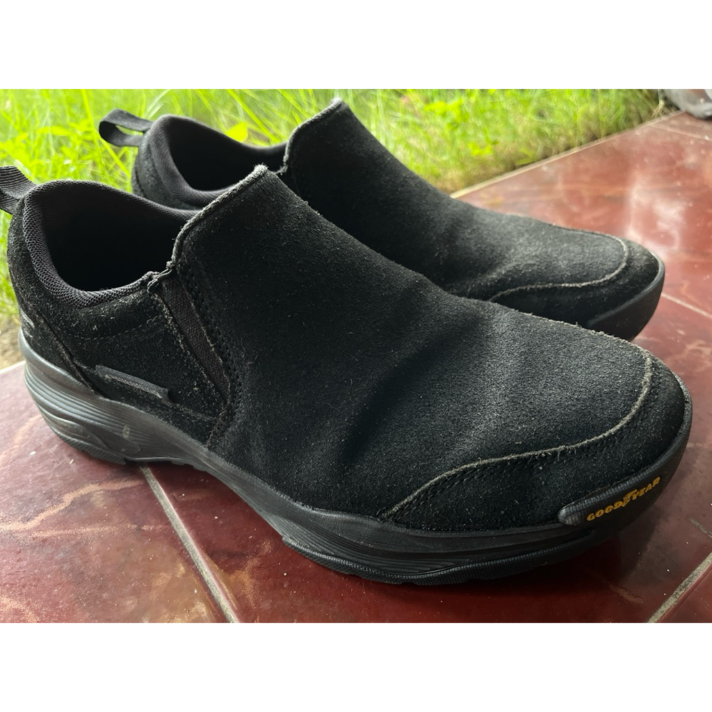 preloved skechers 41. 26 cm